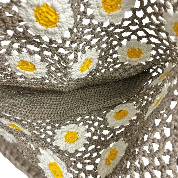 Summer Casual Woven Floral Daisy Brown Crochet Top Handle Beach Bag - Picture 4 of 4